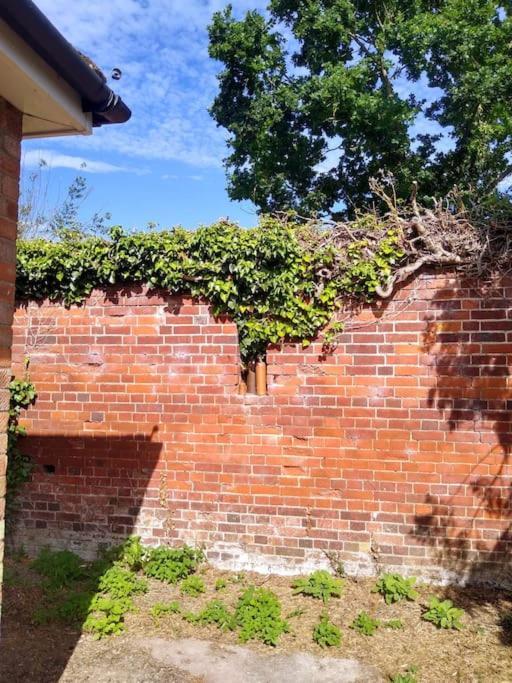 The Walled Garden Long Melford Extérieur photo